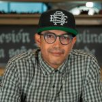 muralista Omar García, conocido como Angurria