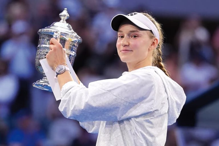 Elena Rybakina se convirtió en tricampeona de Grand Slam
