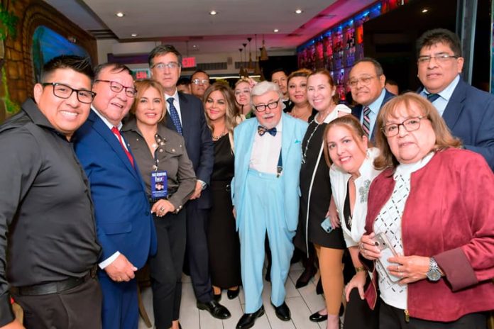 12-13-Reconocimiento peruanos en NY_10 Periodistas, comunicadores, empresarios, funcionarios de gobierno y ejecutivos de medios de comunicación de habla hispana.