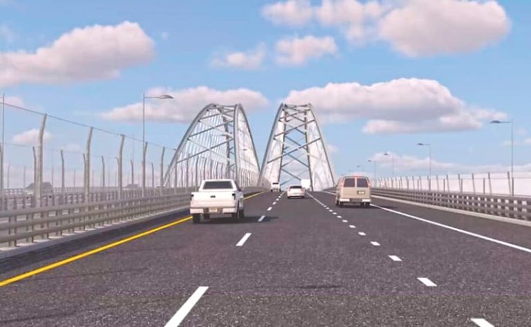 En plena presentación del esperado proyecto de construcción del puente Sagamore.